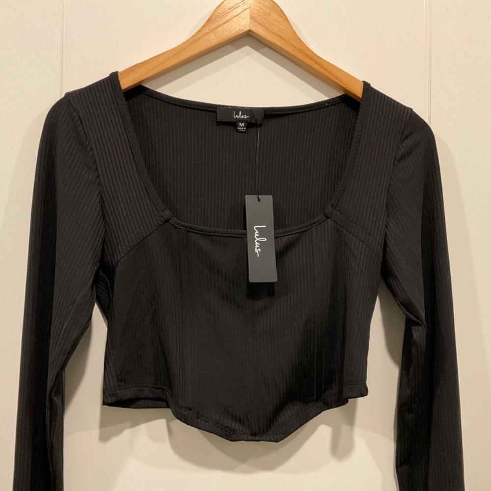 Lulus Black Long Sleeve Crop Top Size Medium NWT